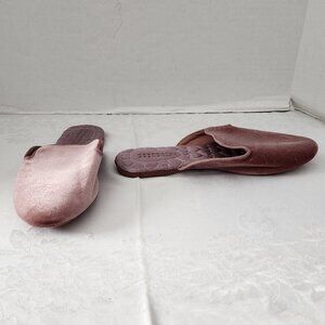 Size M 7/8 LC Lauren Conrad Pink Velour Slippers New No Tags No Box